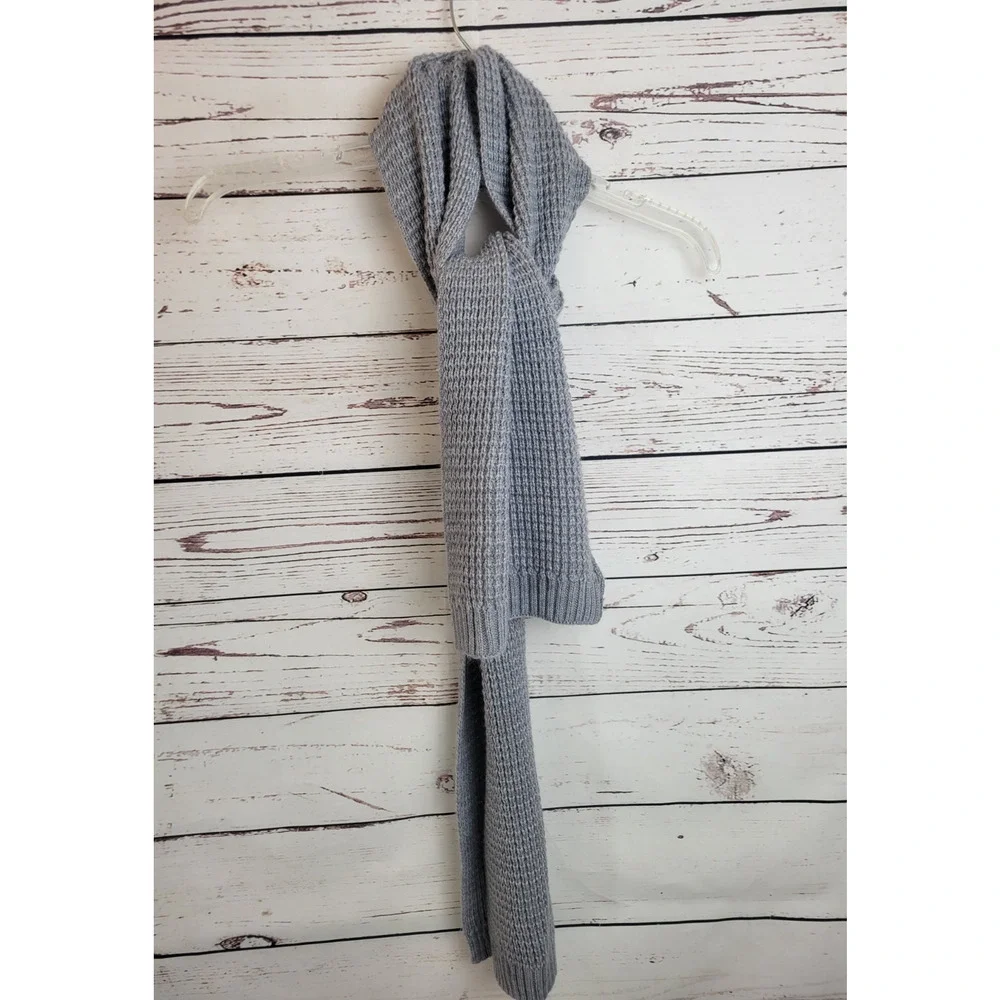Calvin Klein Gray Soft Waffle Knit Soft Designer Neck Warmer Scarf Womens 65